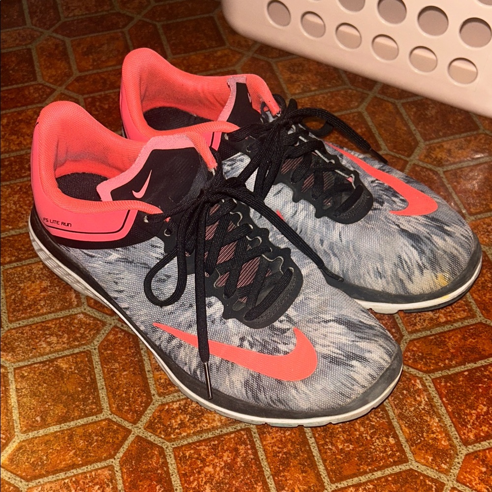 Nike Black and Pink Athletic Sneakers